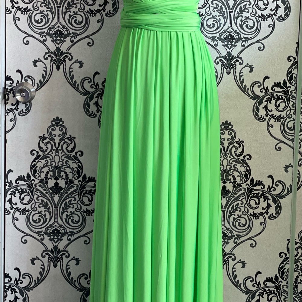 Elegant Green Maxi Dress